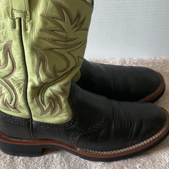 ARIAT cowboy boots - Picture 4 of 9